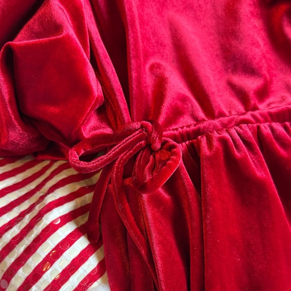 Christmas Dresses - Picture 4 of 9